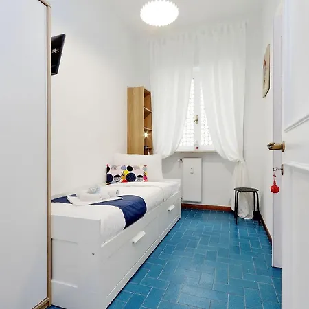 Ych-trastevere Cozy Flat For 8 People Appartement