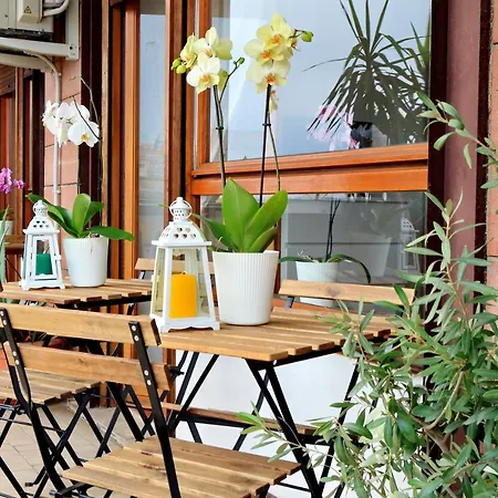 Ych-trastevere Cozy Flat For 8 People Apartment