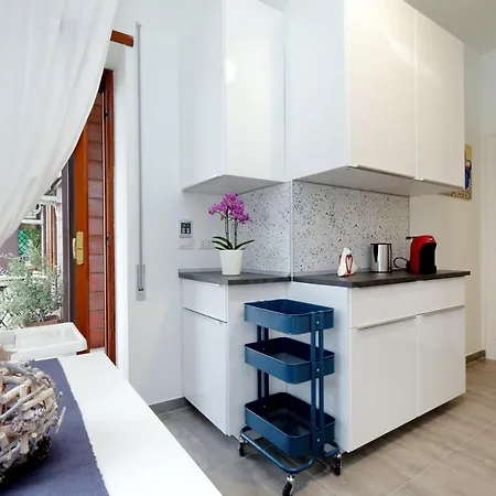 Ych-trastevere Cozy Flat For 8 People Apartment