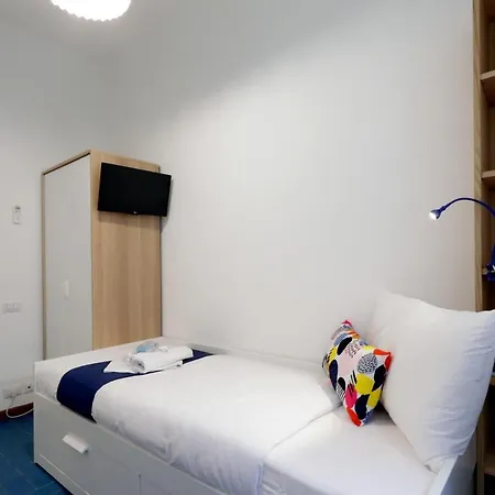 Apartment Ych-trastevere Cozy Flat For 8 People Rome