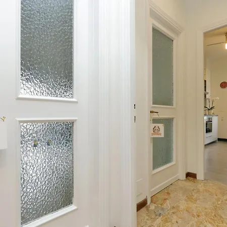 Ych-trastevere Cozy Flat For 8 People Apartment Rome
